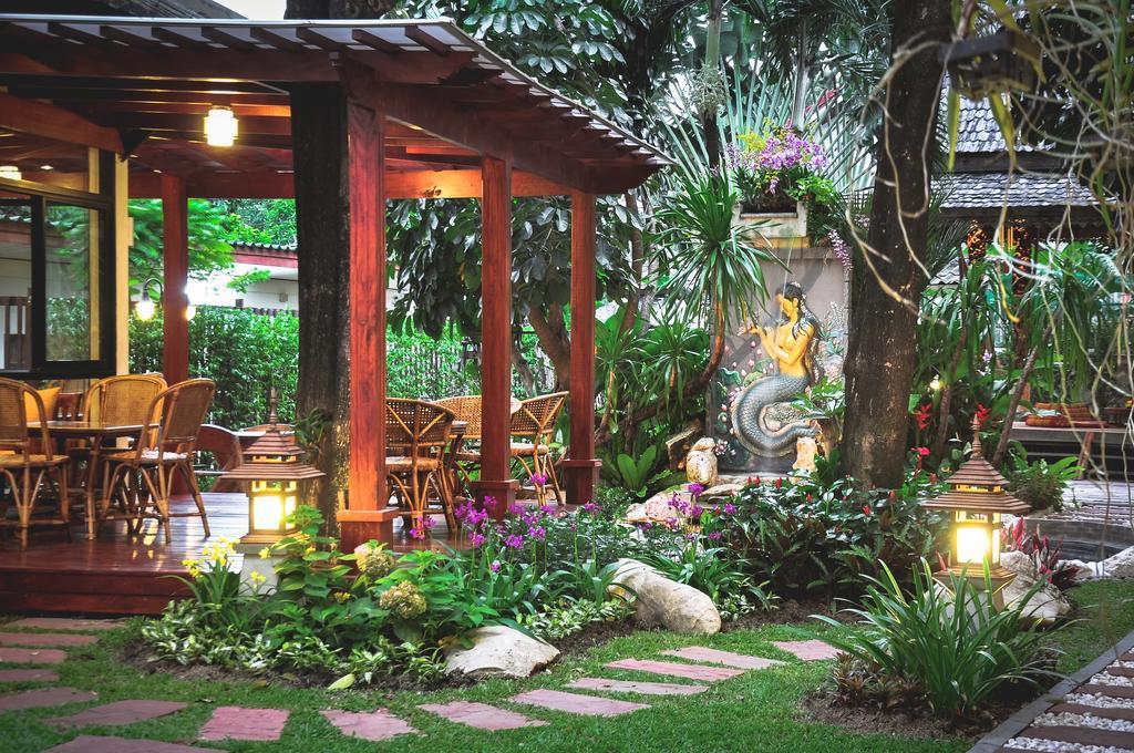 Charlie House Pin Klao Hotel Bangkok Exterior foto