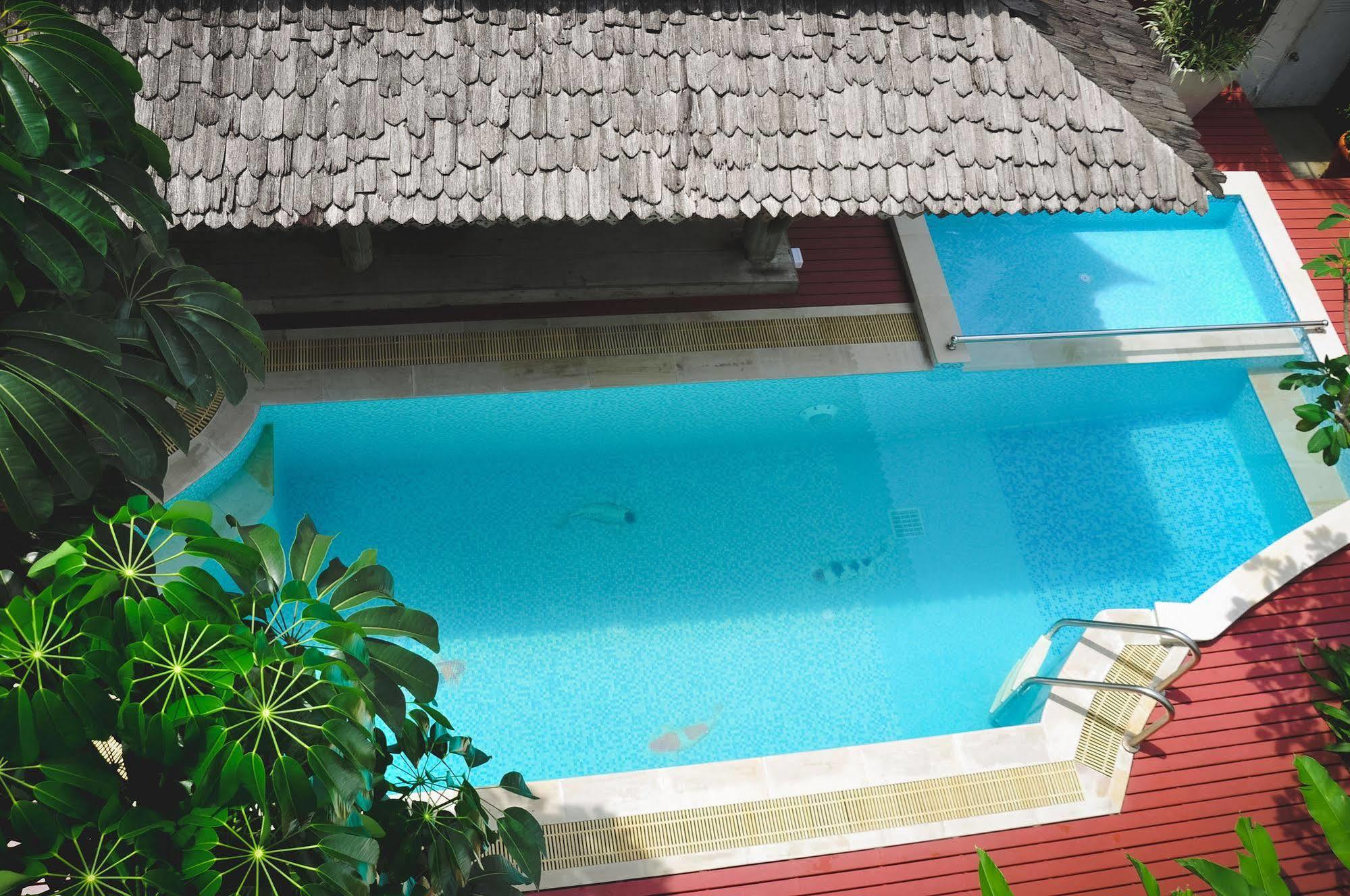 Charlie House Pin Klao Hotel Bangkok Exterior foto